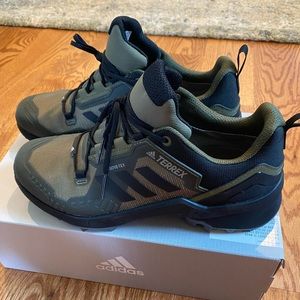 Men’s adidas Terrex Swift R3 Gore-Tex Hiking Shoes